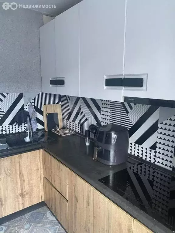 1-комнатная квартира: Челябинск, улица 40-летия Победы, 24 (31.9 м) - Фото 1