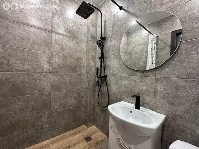 1-комнатная квартира: Брянск, Полесская улица, 83 (15 м) - Фото 2