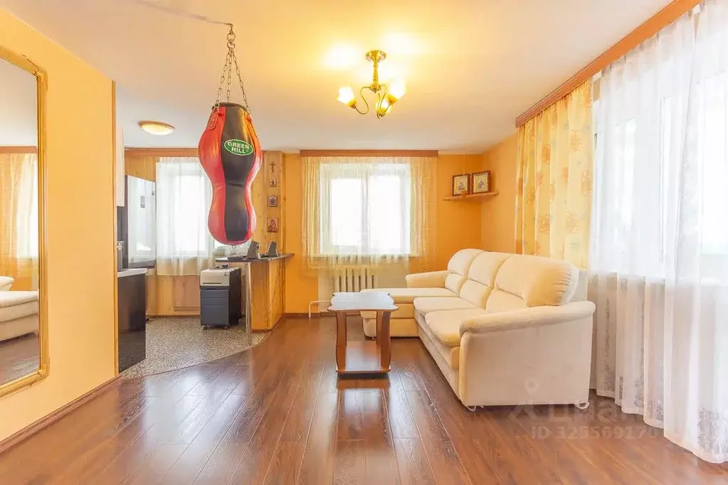 2-к кв. Сахалинская область, Холмск Молодежная ул., 11 (40.6 м) - Фото 1