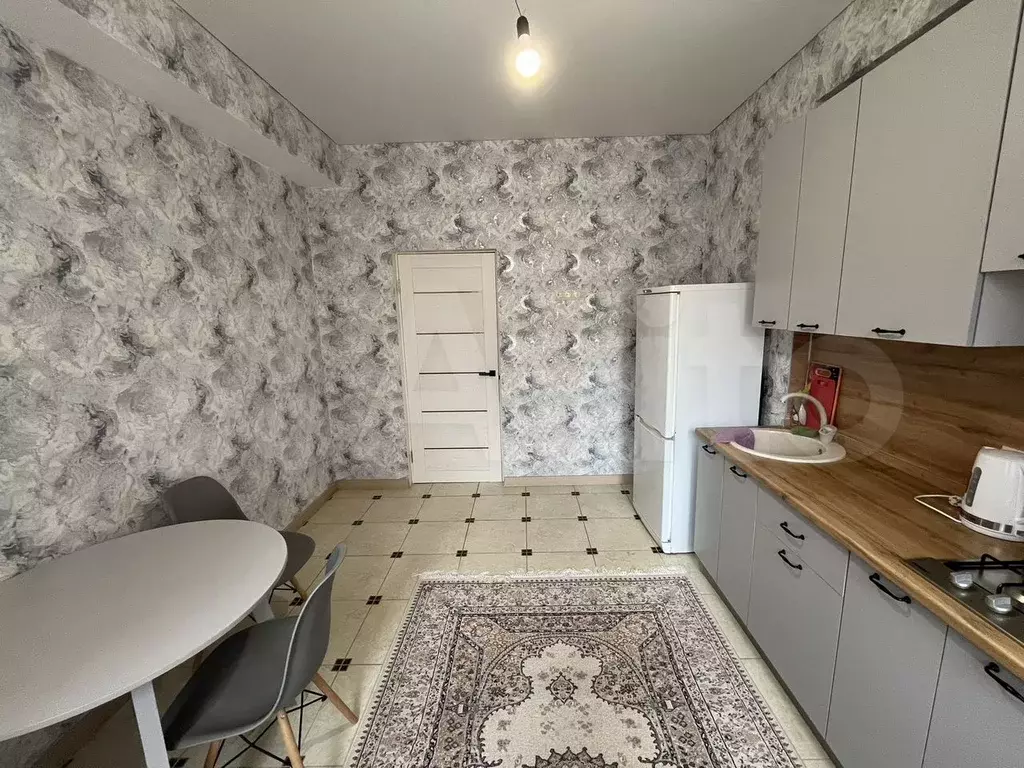1-к. квартира, 45 м, 7/10 эт. - Фото 1
