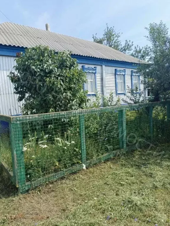 Дом в Саратовская область, Романовский район, с. Большой Карай Малая ... - Фото 0