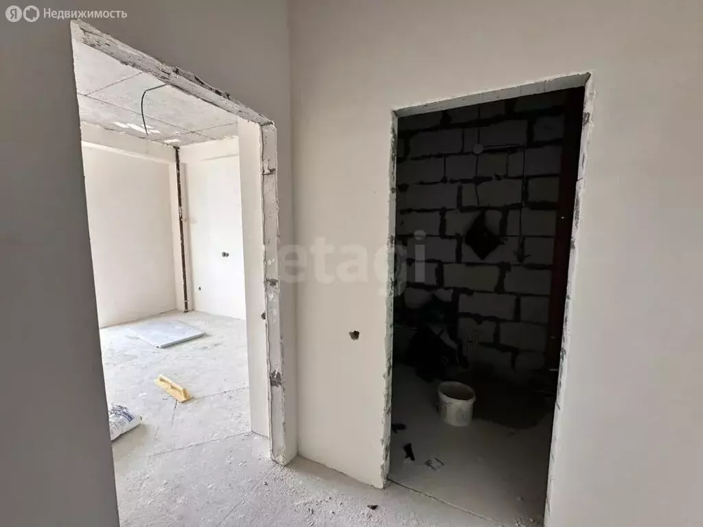 2-комнатная квартира: Магас, улица Бота Гагиева, 6 (80 м) - Фото 1
