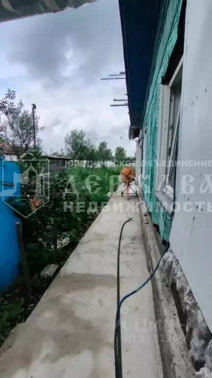 Дом в Кемеровская область, Кемерово Кооперативная ул. (205 м) - Фото 0