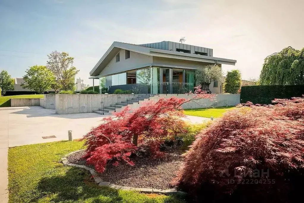 Дом в Краснодарский край, Сочи Сухумское ш. (200 м) - Фото 1