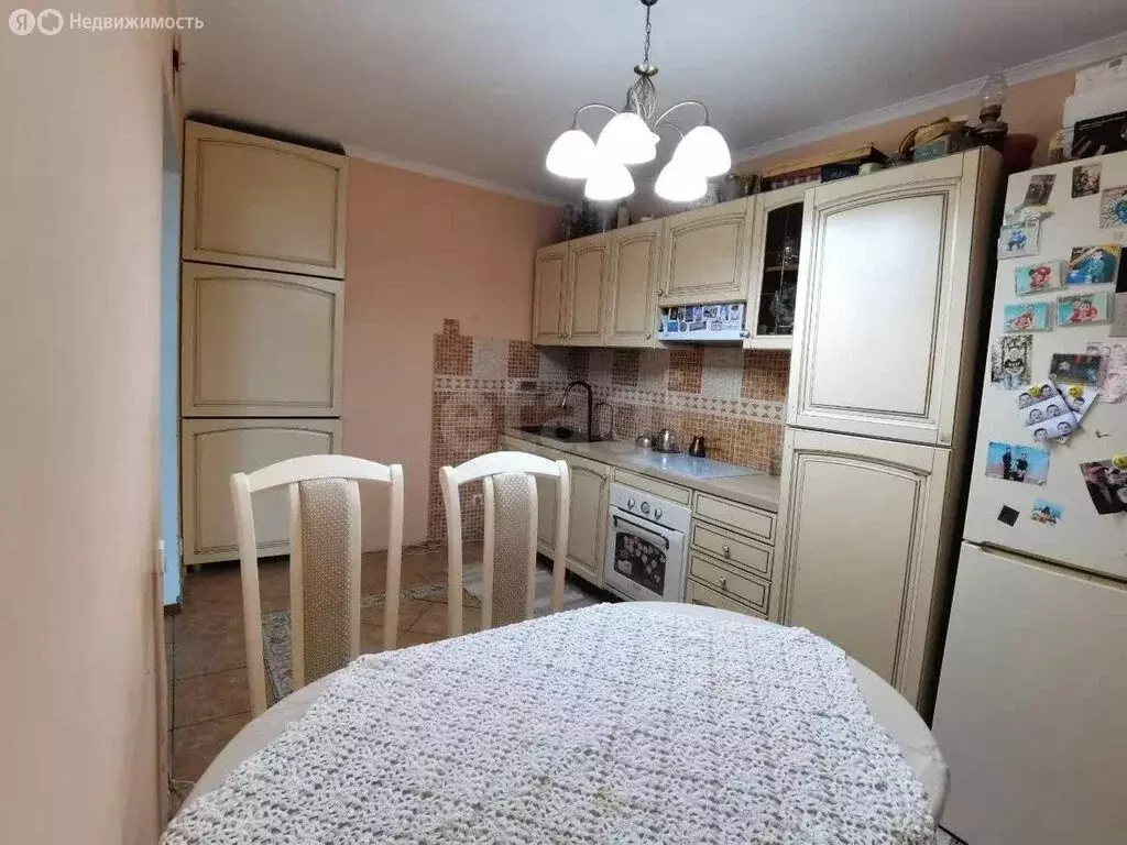 3-комнатная квартира: Тюмень, улица Мельникайте, 119 (104 м) - Фото 2