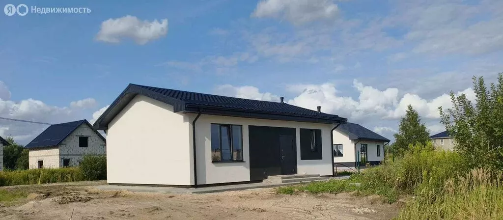 Дом в Калининградская область, Гурьевский муниципальный округ, посёлок ... - Фото 1