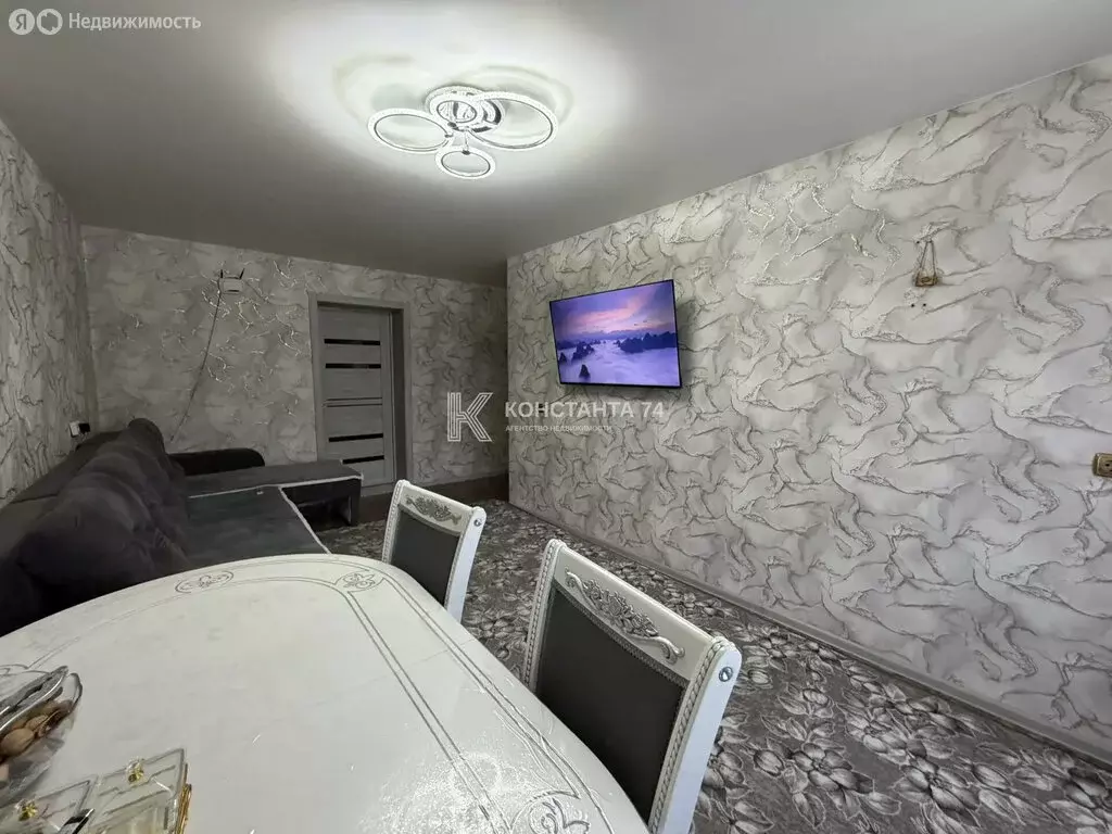 3-комнатная квартира: Чебаркуль, улица Ленина, 32А (57.8 м) - Фото 2