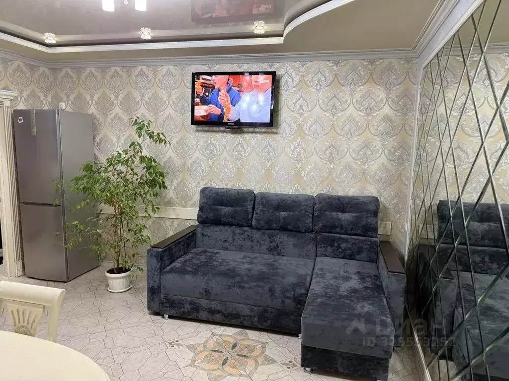 2-к кв. Адыгея, Майкоп Адыгейская ул., 184 (75.0 м) - Фото 2