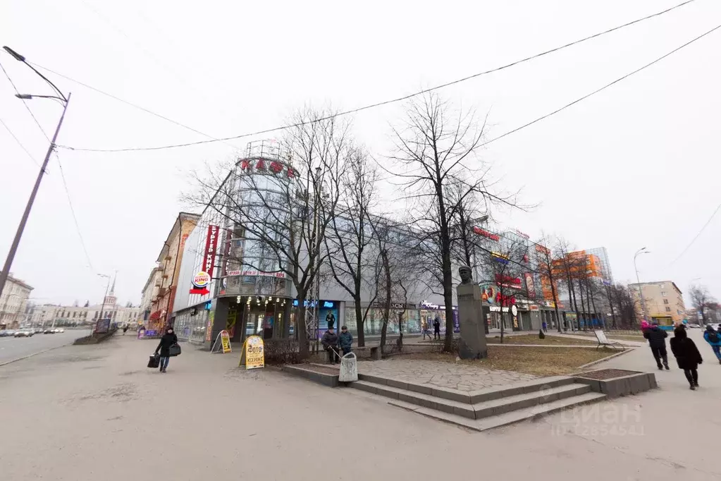 Торговая площадь в Карелия, Петрозаводск просп. Ленина, 34 (270 м) - Фото 0