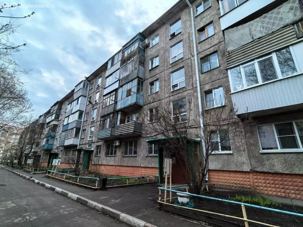 2-комнатная квартира: Омск, улица Малиновского, 13 (43.6 м) - Фото 1