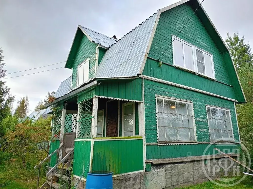 Дом в Ленинградская область, Выборгский район, Рощинское городское ... - Фото 1