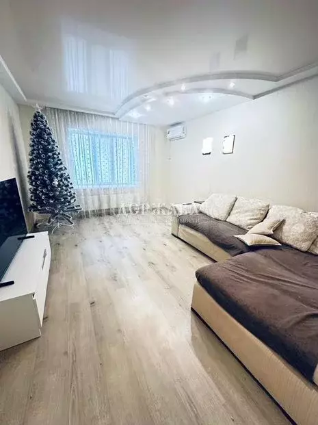 3-к. квартира, 80 м, 1/9 эт. - Фото 1