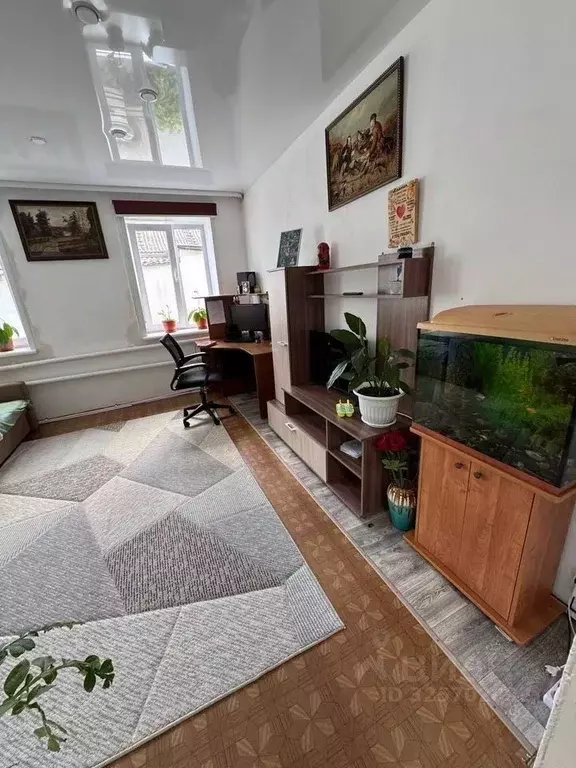 Дом в Свердловская область, Каменск-Уральский ул. Белинского, 72 (146 ... - Фото 2