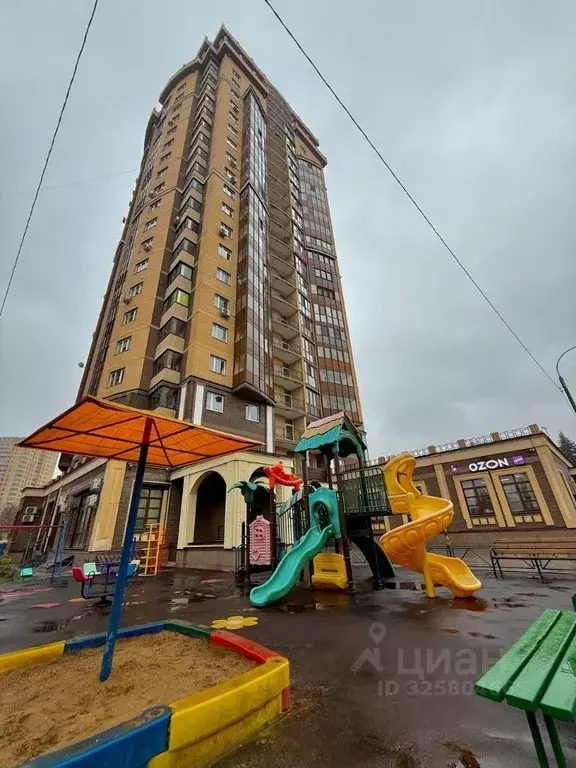 2-к кв. Московская область, Химки ул. Академика Грушина, 8 (57.0 м) - Фото 1