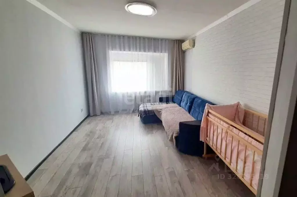 2-к кв. Краснодарский край, Ейск Коммунистическая ул. (55.1 м) - Фото 1