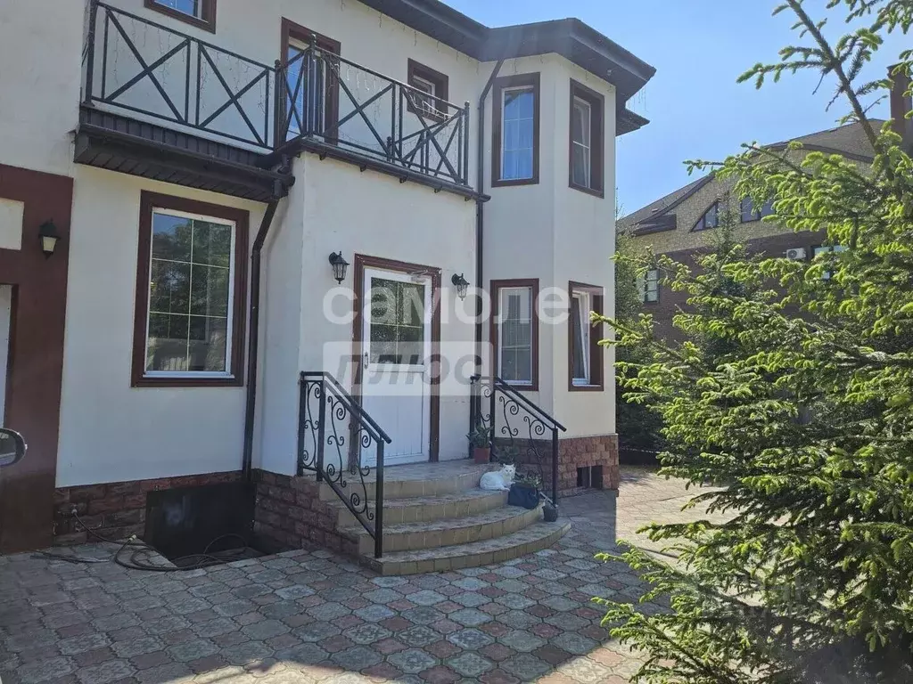 Дом в Московская область, Лобня ул. Братьев Улюшкиных, 49 (300 м) - Фото 2