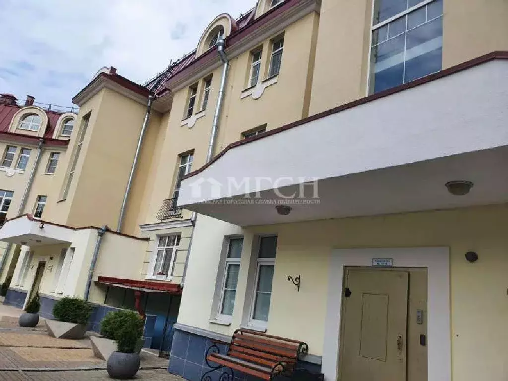 Продается 5-комнатная квартира - Фото 1