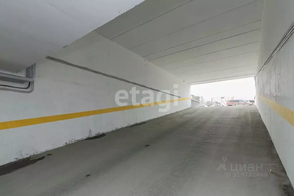 Гараж в Тюменская область, Тюмень ул. Мельникайте, 30к1 (13 м) - Фото 2