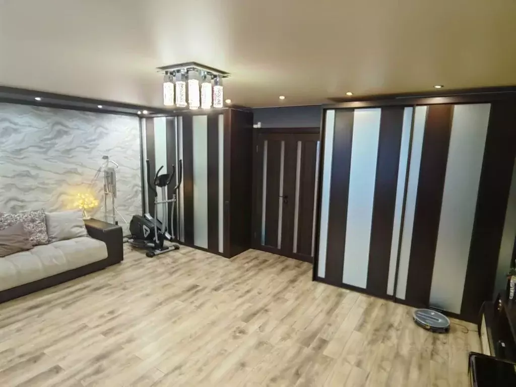 3-к кв. Карелия, Петрозаводск ул. Белинского, 7А (88.1 м) - Фото 0