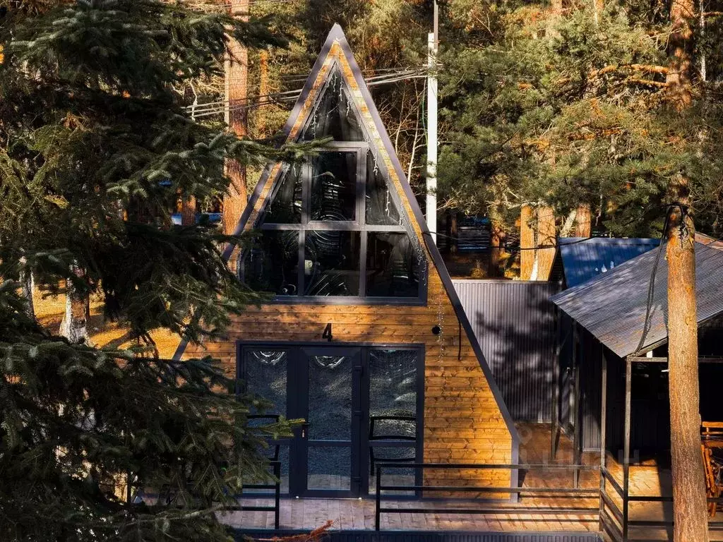 Дом в Карачаево-Черкесия, Зеленчукский район, с. Архыз  (55 м) - Фото 1