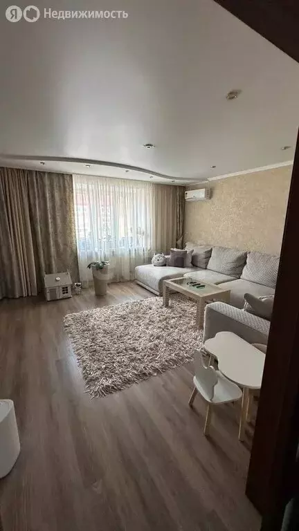 2-комнатная квартира: Тюмень, улица Восстания, 19к3 (62 м) - Фото 0