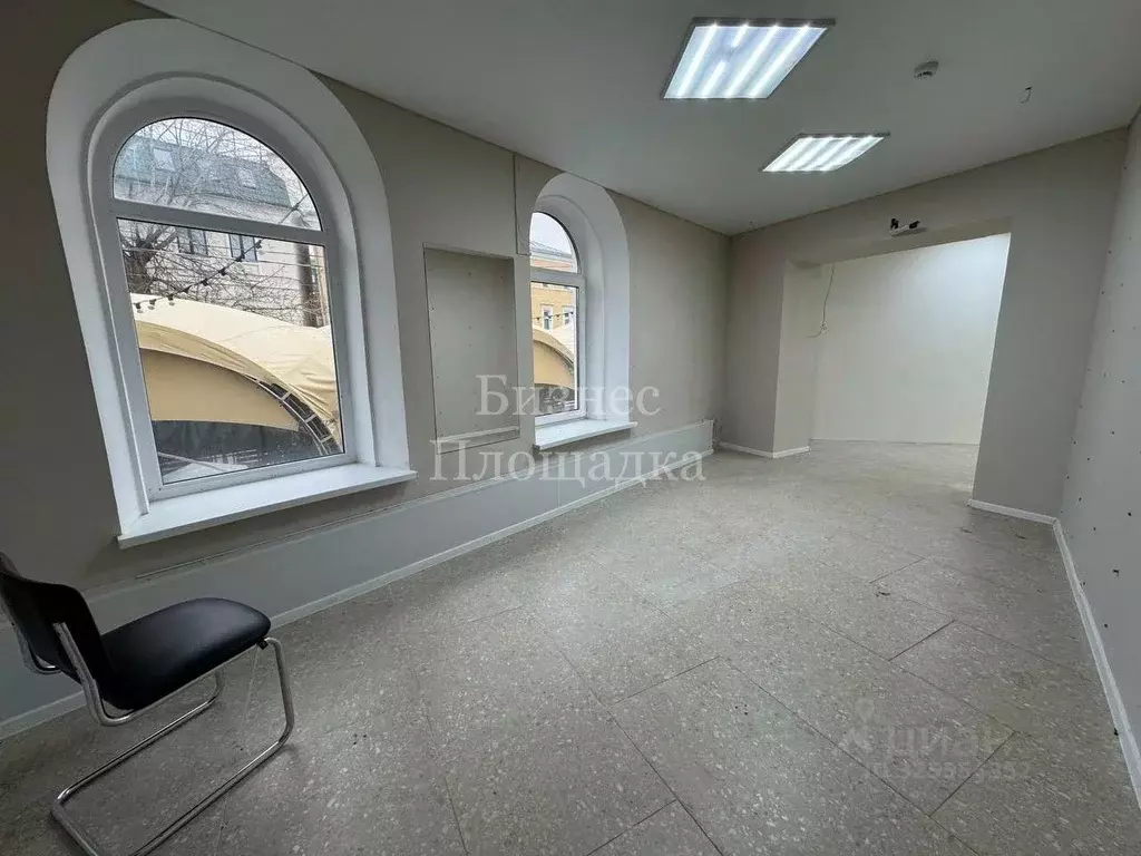 Помещение свободного назначения в Ульяновская область, Ульяновск ул. ... - Фото 1