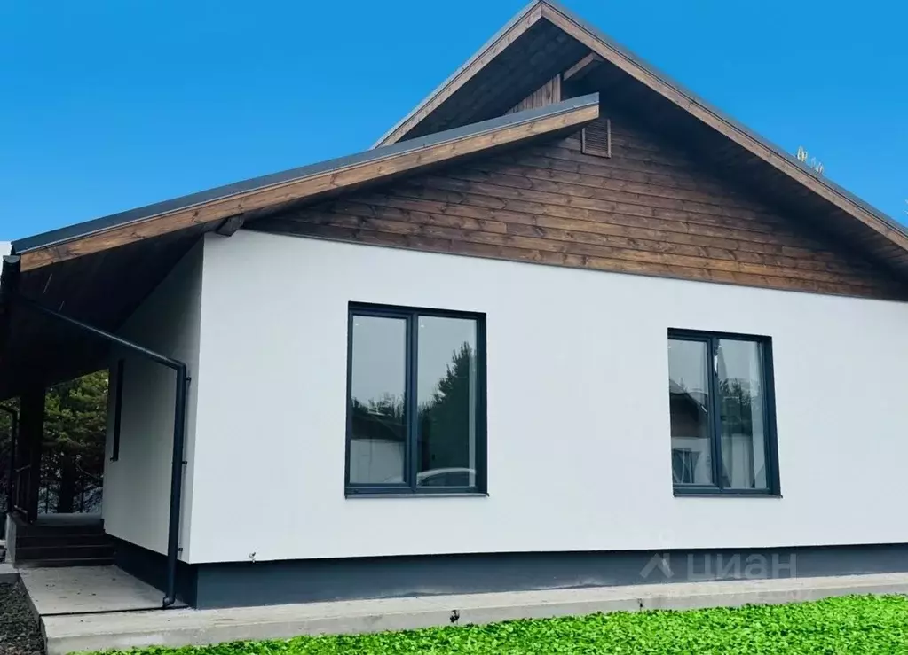 Дом в Свердловская область, Белоярский муниципальный округ, пос. ... - Фото 1