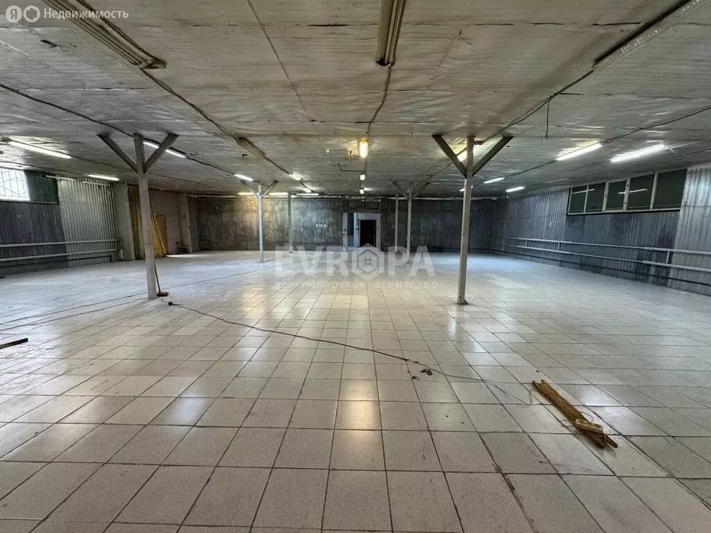 Помещение свободного назначения (800 м) - Фото 2