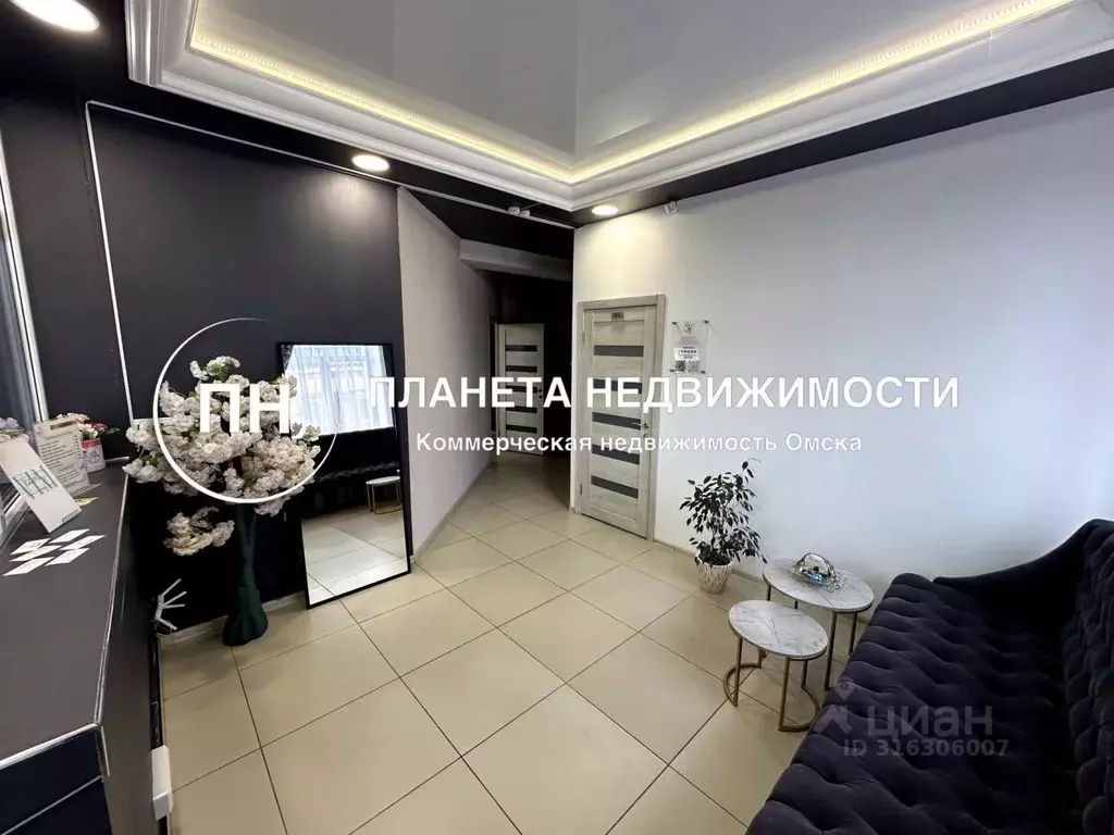 Офис в Омская область, Омск ул. Декабристов, 45 (46 м) - Фото 0