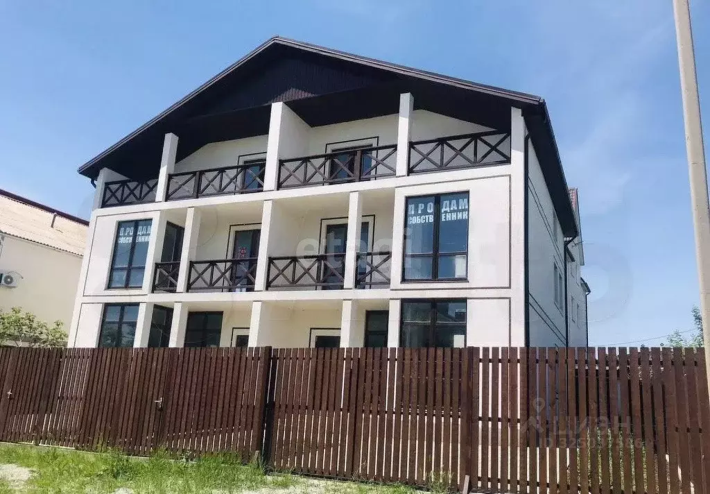 Дом в Краснодарский край, Геленджик Солнечный мкр,  (180 м) - Фото 1