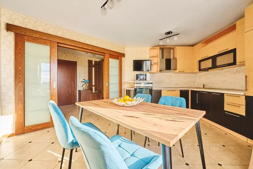 2-к кв. Санкт-Петербург Гаккелевская ул., 33к1 (71.3 м) - Фото 1