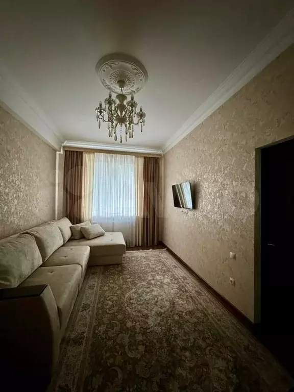 1-к. квартира, 40 м, 5/9 эт. - Фото 0