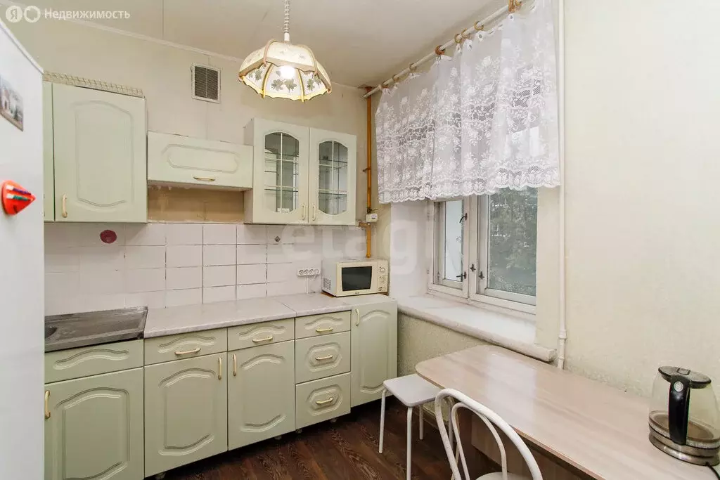 3-комнатная квартира: Тюмень, Киевская улица, 68 (43 м) - Фото 1