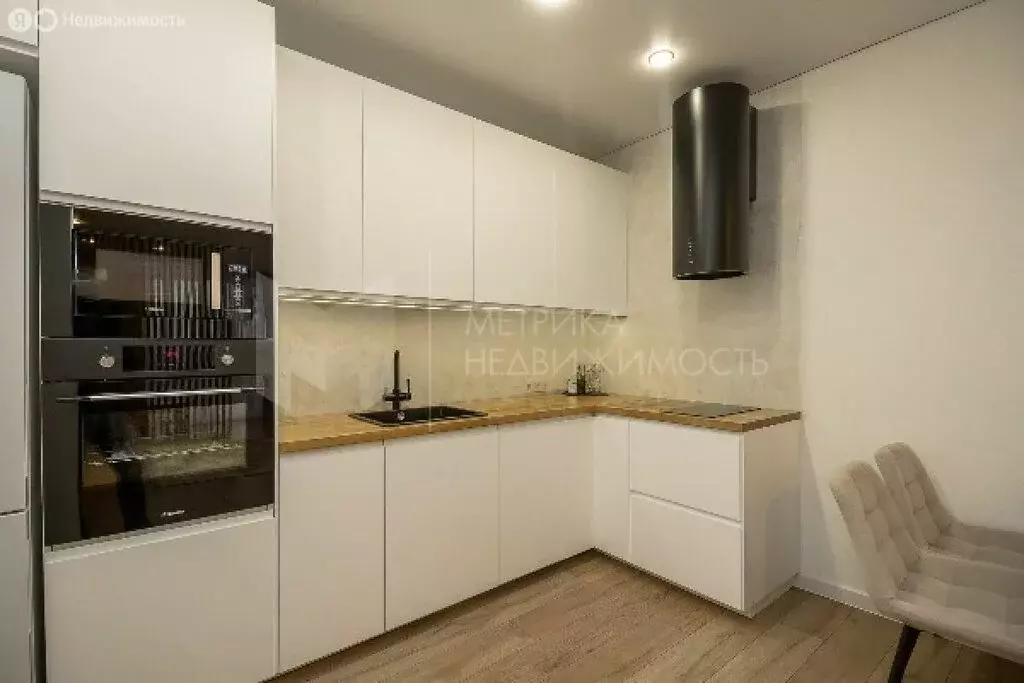 1-комнатная квартира: Тюмень, Полевая улица, 105 (68 м) - Фото 1