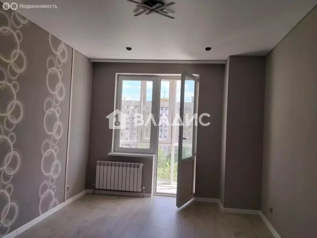 1-комнатная квартира: Белгород, улица Шаландина, 4к1 (38.4 м) - Фото 2