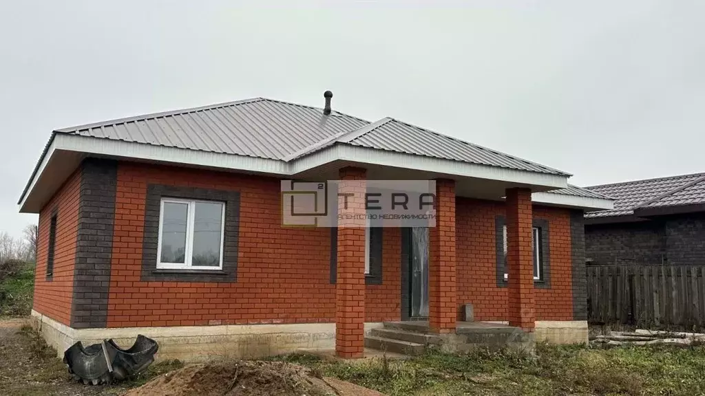 Дом в Башкортостан, Иглинский сельсовет, с. Иглино ул. Мичурина, 4 ... - Фото 1