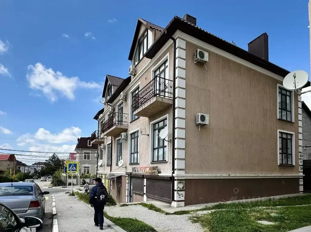 2-к кв. Краснодарский край, Геленджик Дивноморская ул., 25 (53.4 м) - Фото 1