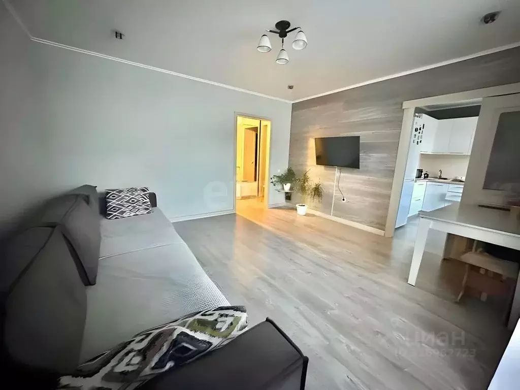 3-к кв. Кемеровская область, Междуреченск бул. Медиков, 8 (70.0 м) - Фото 1