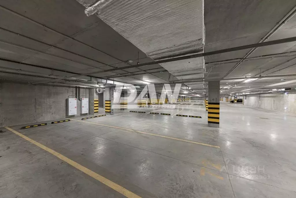 Гараж в Челябинская область, Челябинск просп. Ленина, 64Б (13 м) - Фото 2