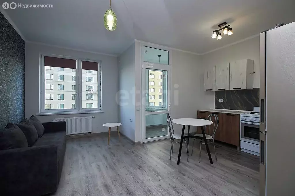 Квартира-студия: Тюмень, улица Эльвиры Федоровой, 1 (31.5 м) - Фото 1