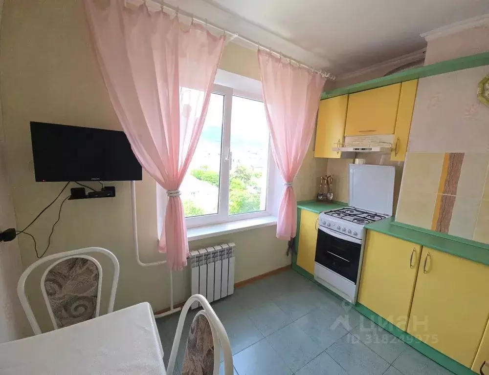3-к кв. Краснодарский край, Геленджик ул. Островского, 79а (68.0 м) - Фото 1