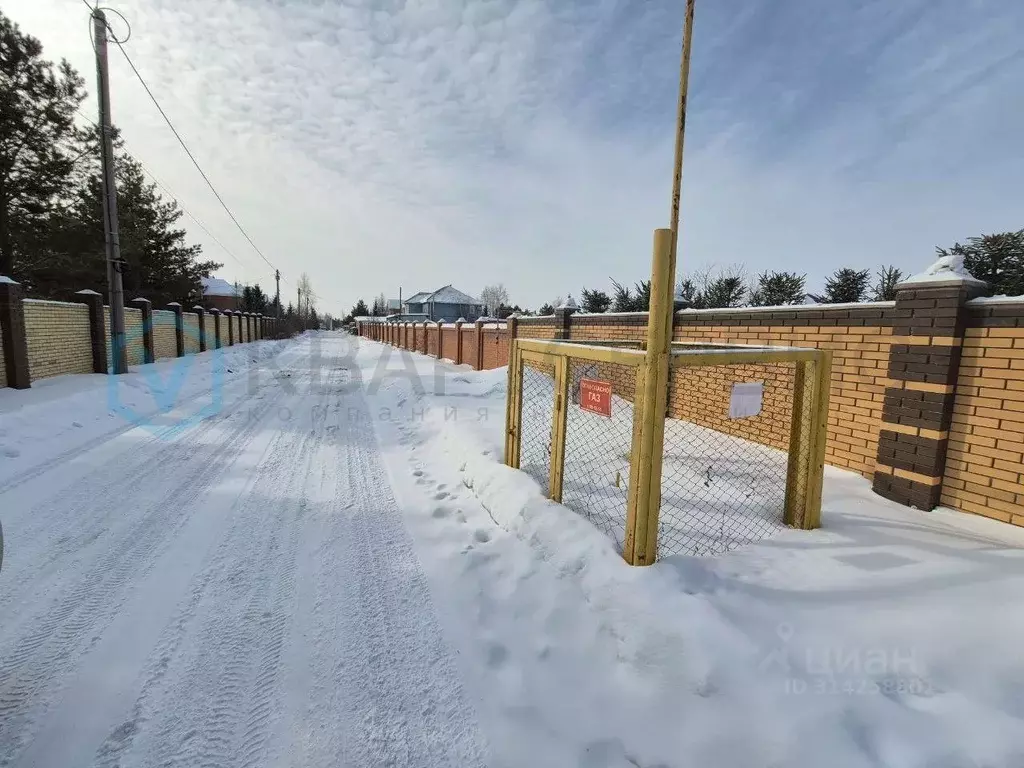 Участок в Омская область, Омский район, с. Усть-Заостровка Звездная ... - Фото 1