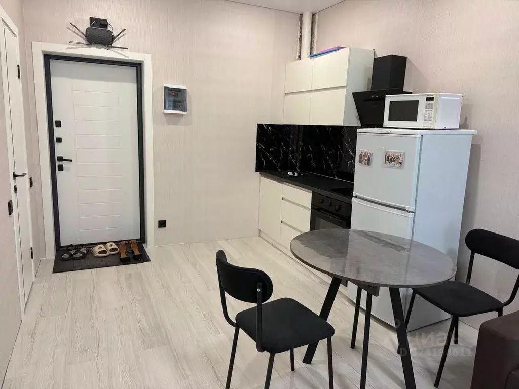 Студия Саратовская область, Энгельс Энгельс-9 мкр, 2 (24.0 м) - Фото 1