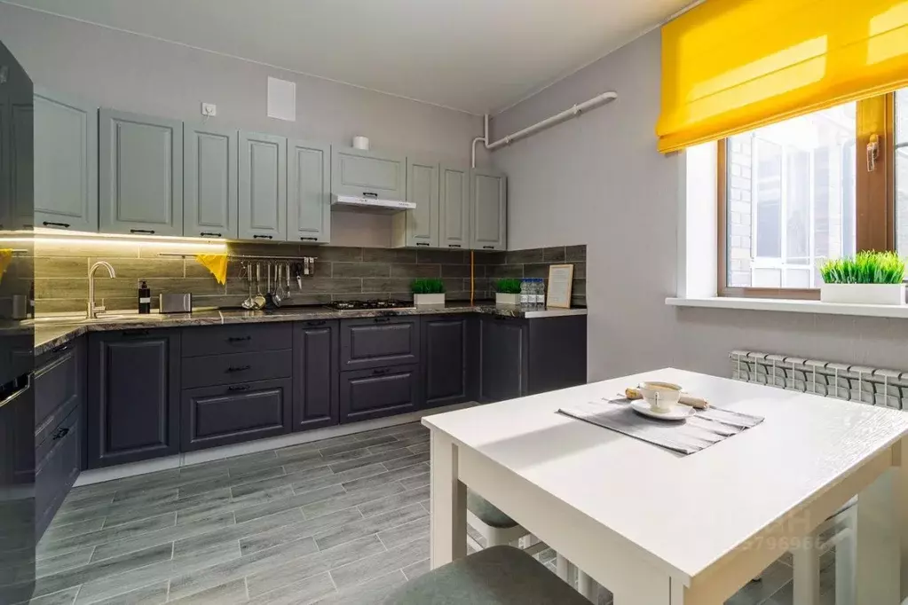 3-к кв. Ярославская область, Ярославль ул. 1-я Веткинская, 3 (93.4 м) - Фото 1