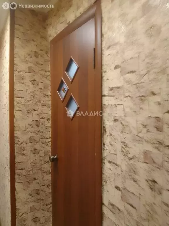 1-комнатная квартира: Бийск, улица Разина, 94 (30 м) - Фото 1