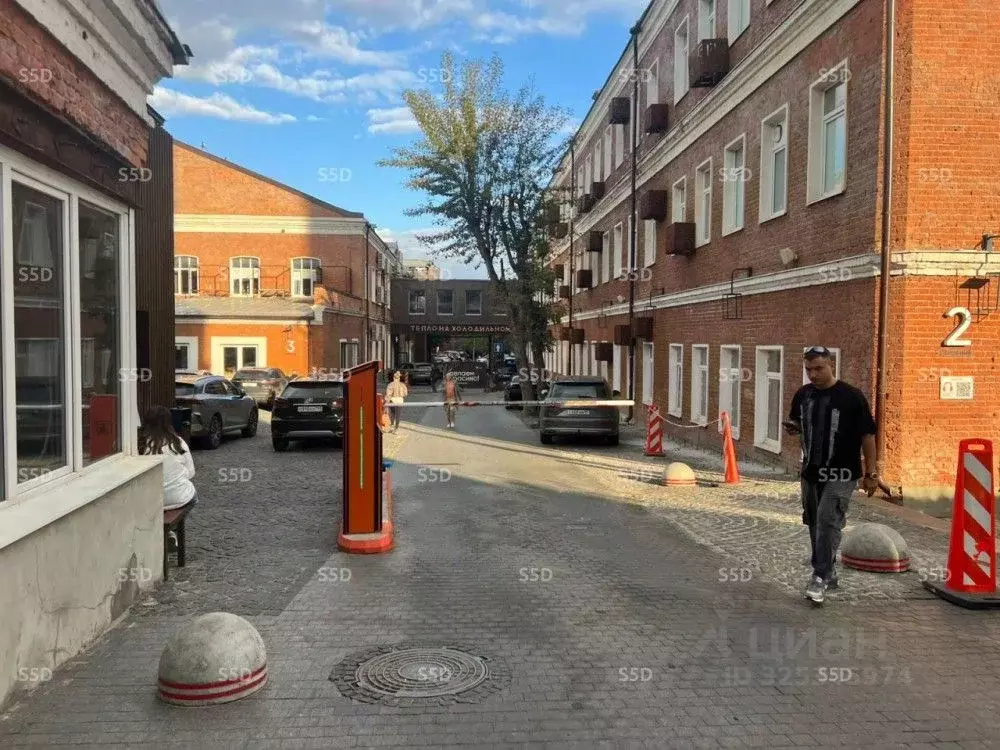 Торговая площадь в Москва Холодильный пер., 3 (227 м) - Фото 1