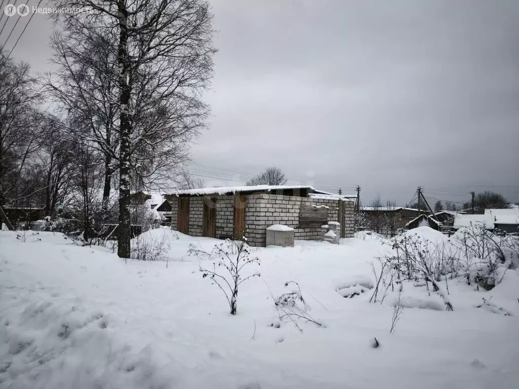 Дом в Вологодская область, рабочий посёлок Вожега, улица 40 лет Победы ... - Фото 1