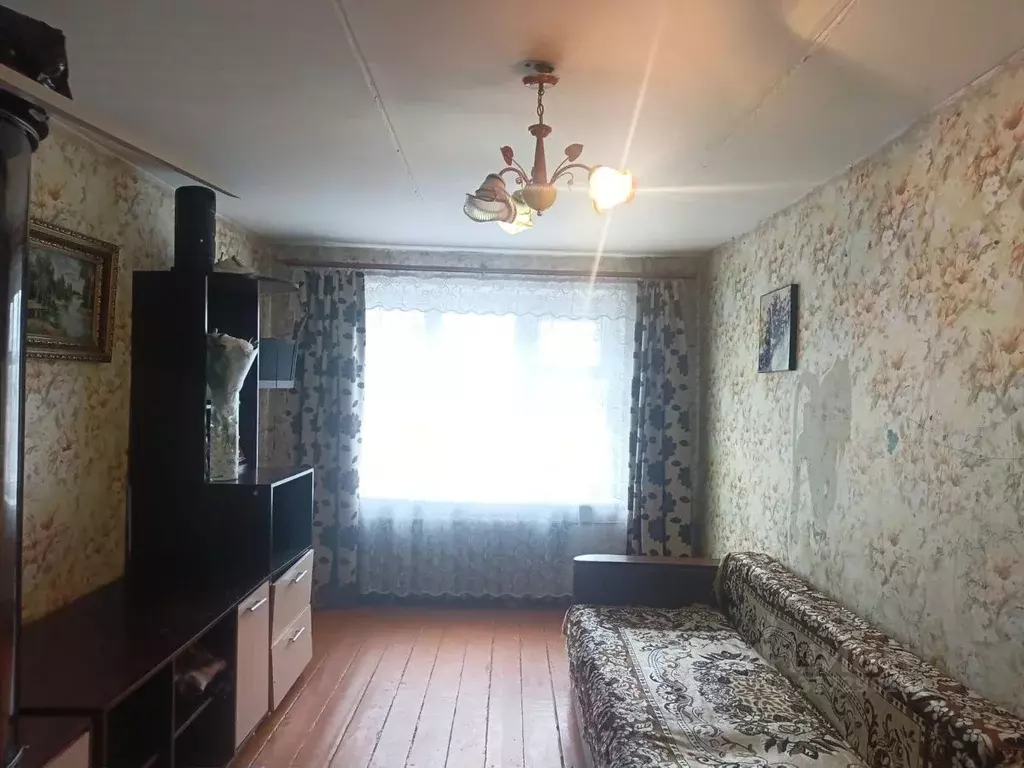 3-к кв. Омская область, Большеречье рп ул. Новая, 10 (57.0 м) - Фото 0