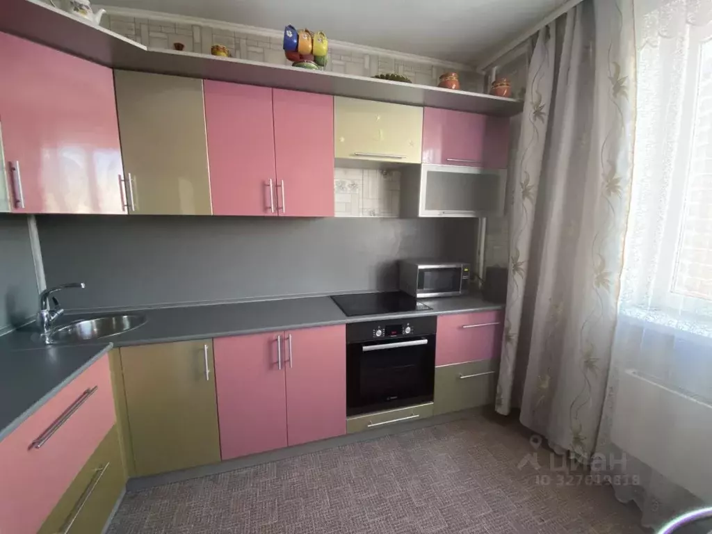 2-к кв. Московская область, Лобня Молодежная ул., 10 (59.0 м) - Фото 0