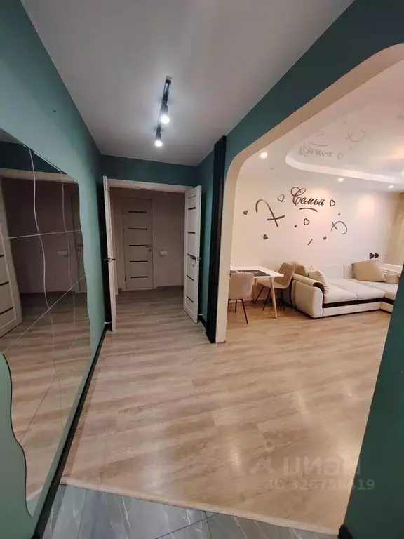 3-к кв. Свердловская область, Екатеринбург ул. Рабочих, 15 (62.0 м) - Фото 2